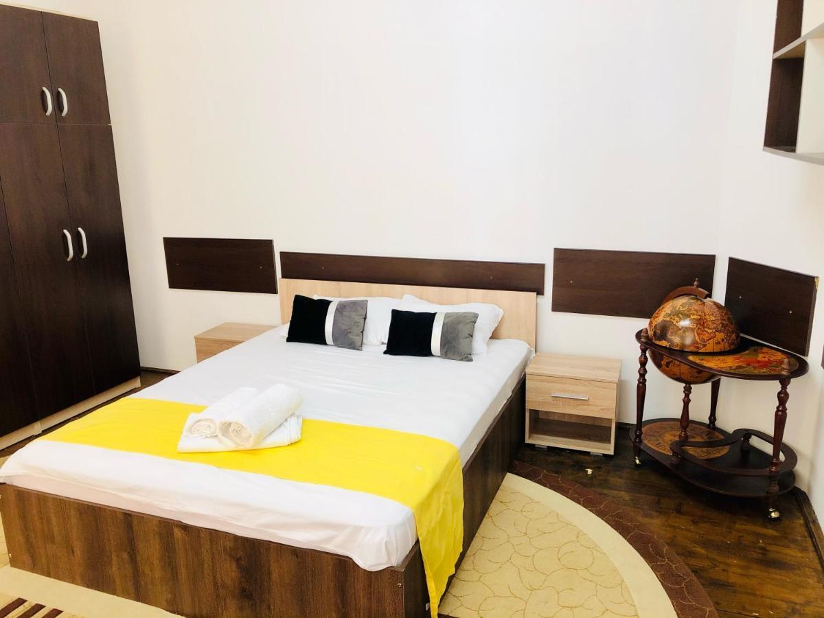 Ultra-Central Apartment Just In Union Squere Timisoara Esterno foto