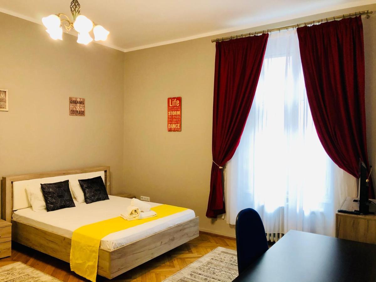 Ultra-Central Apartment Just In Union Squere Timisoara Esterno foto